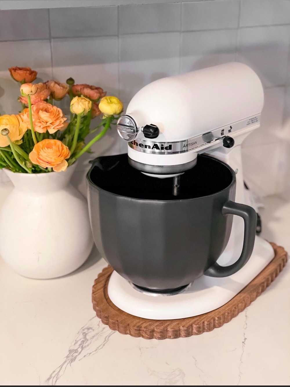 Scalloped Wooden Slider for KitchenAid Artisan 5 Quart Tilt Head